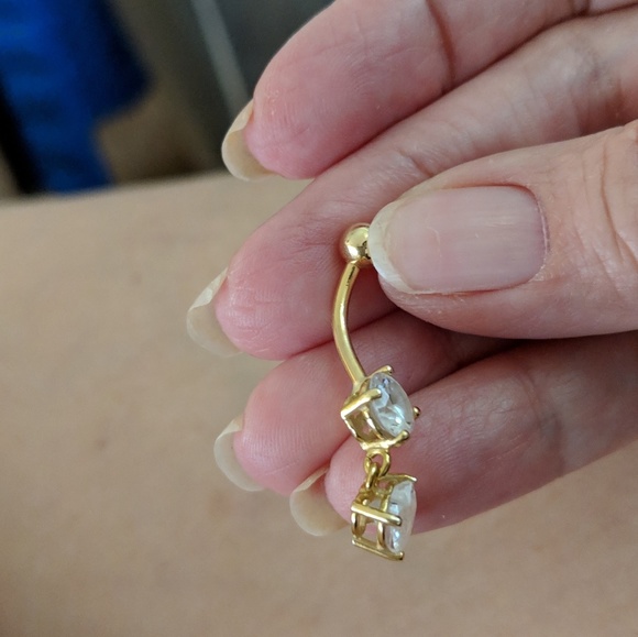 14 Kt gold belly button ring - Picture 5 of 6